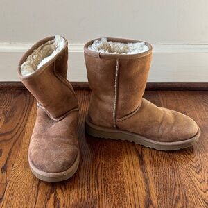 UGG Tan Boots with Cream Fur Lining